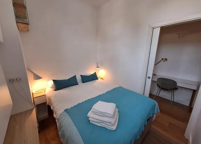 Apartment Au Coeur Du Cap D'antibes Pour 4 Personnes Antibes